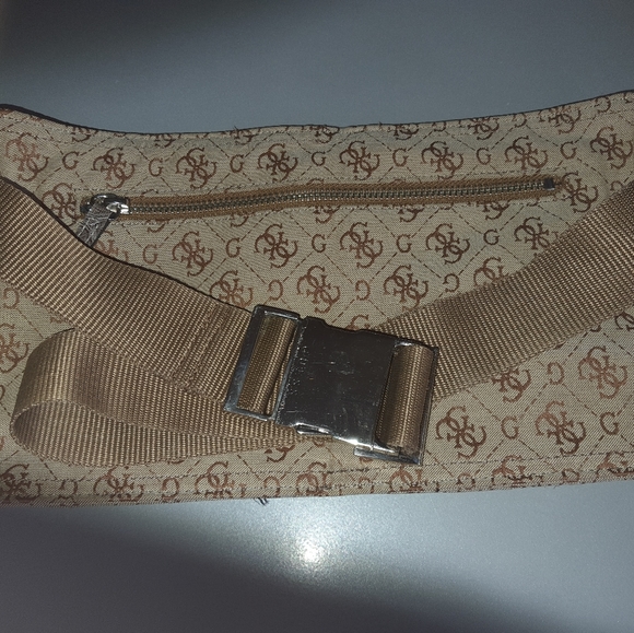 Guess 'Ultra Luxe' Belt Bag - Picture 3 of 3